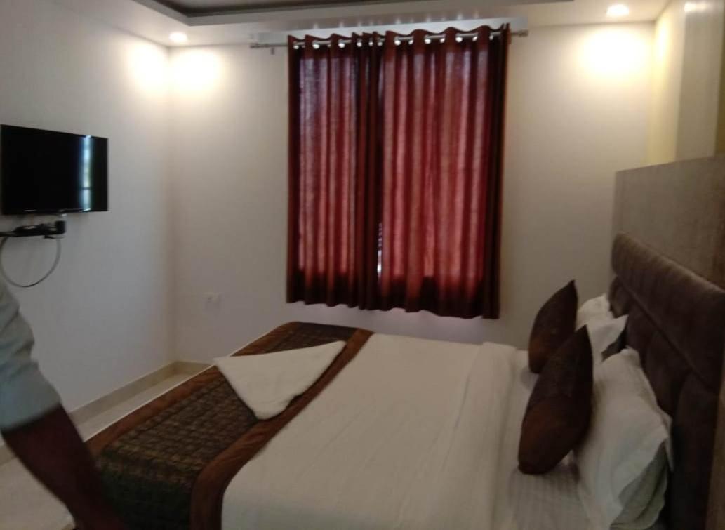 Hotel Broadway New Delhi Luaran gambar